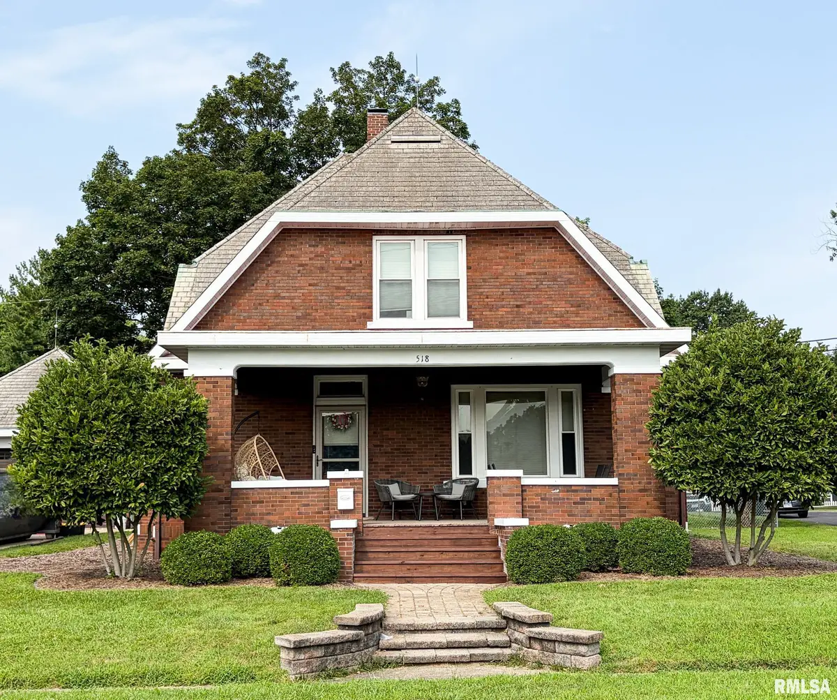 518 N MAIN ST, Eureka, IL 61530