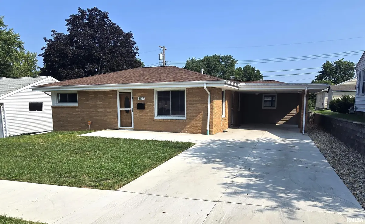 1107 MONROE ST, Pekin, IL 61554