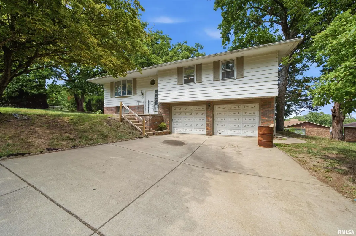 304 W FRANKLIN AVE, Bartonville, IL 61607