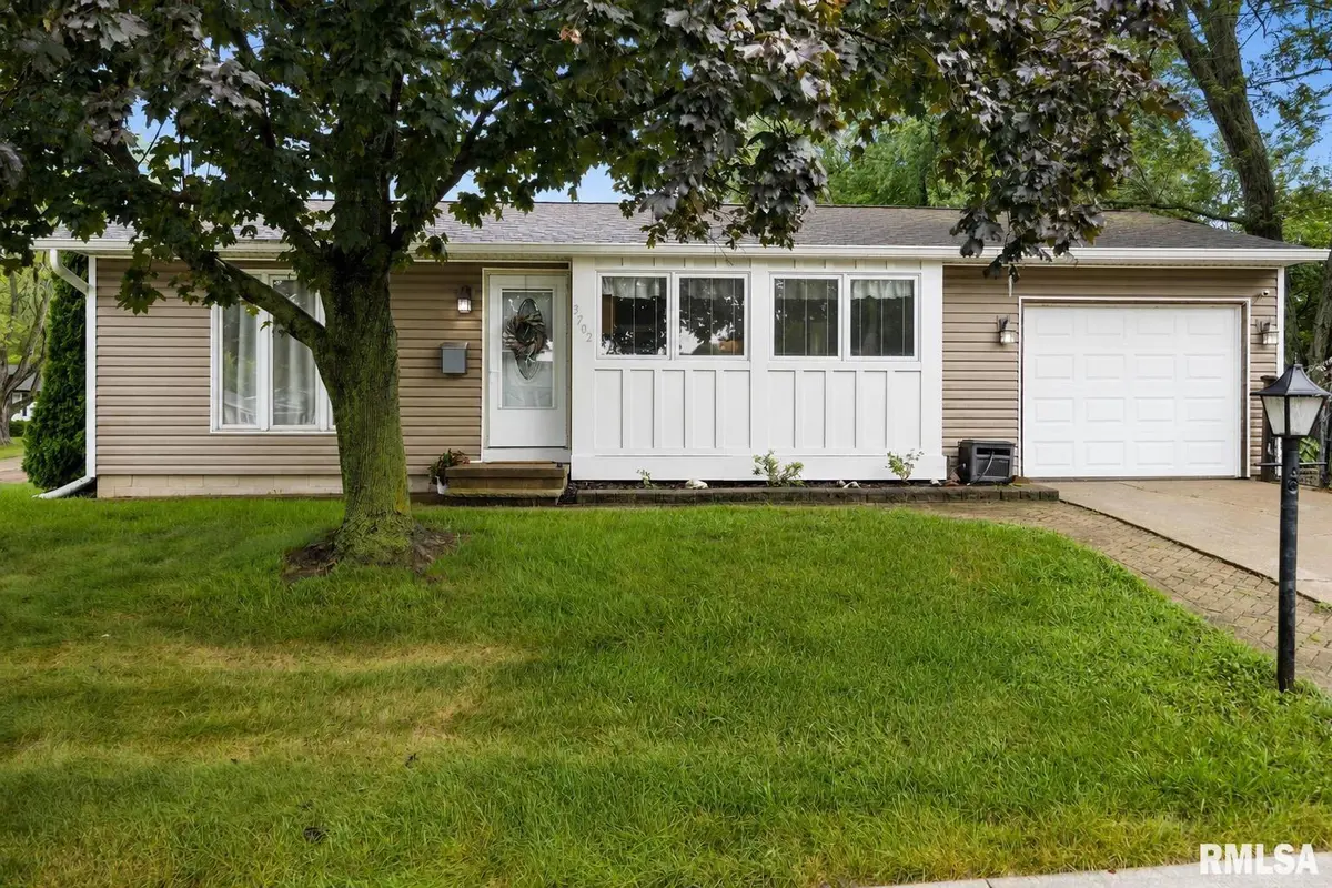 3702 W CREIGHTON TER, Peoria, IL 61615