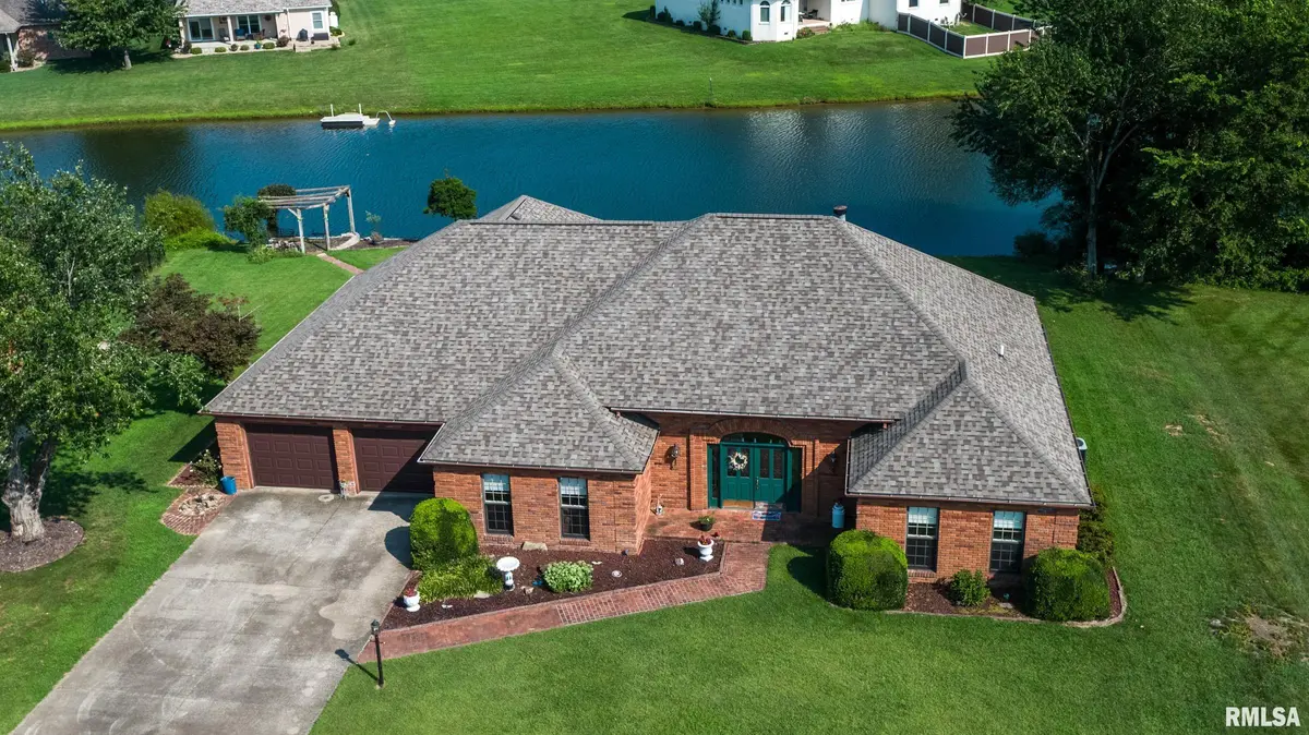 1705 CAESAR LN, Marion, IL 62959-6316