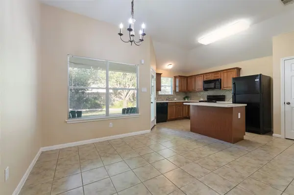 4423 Meadowside LN, Round Rock, TX 78665