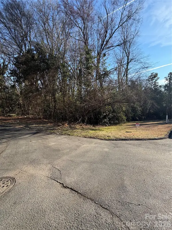 1320 Boone ST, Charlotte, NC 28216
