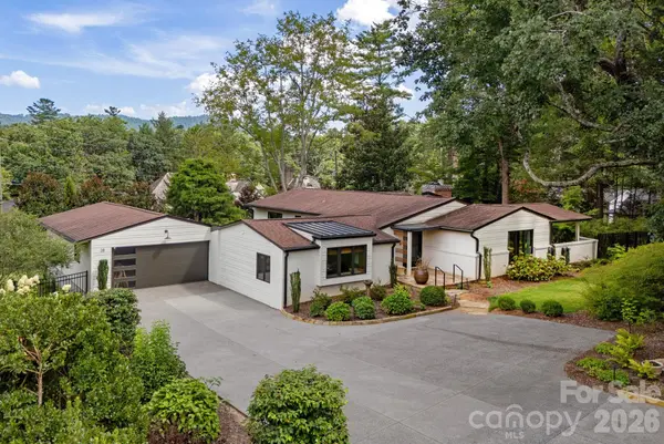 28 Forest RD, Asheville, NC 28803