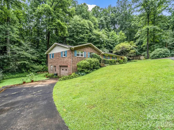 103 Maplewood LN, Marion, NC 28752