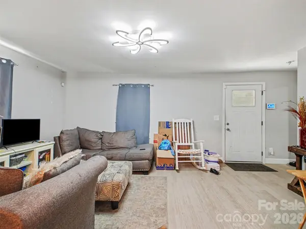 92 Saint Charles AVE NE, Concord, NC 28025