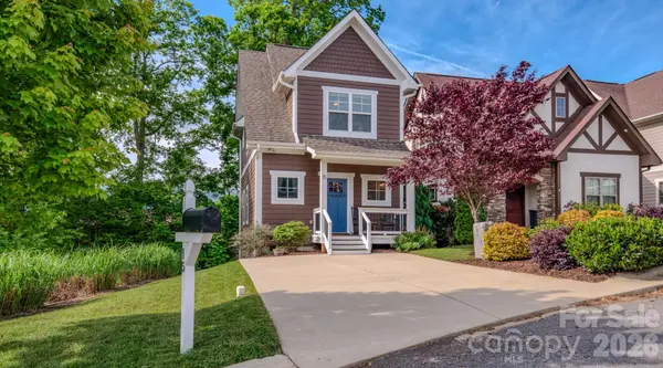 15 Tudor WAY, Black Mountain, NC 28711