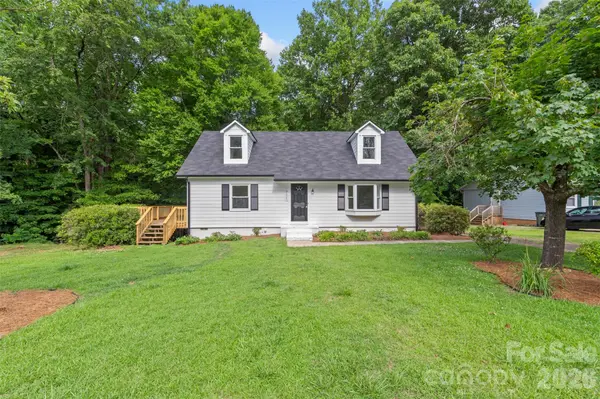 711 King Arthur DR, Gastonia, NC 28056