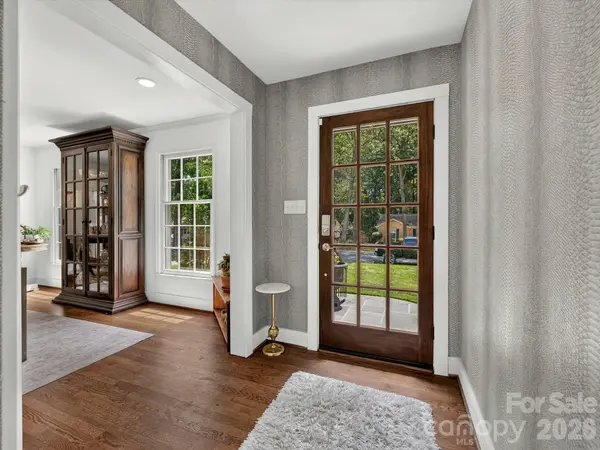 1401 Worcaster PL, Charlotte, NC 28211