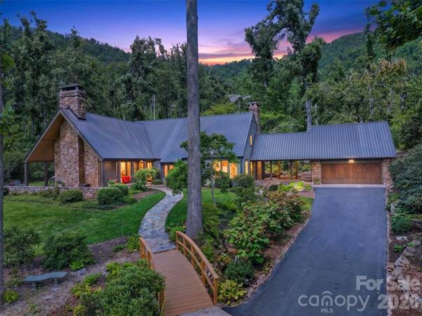 299 Webb Cove RD, Asheville, NC 28804