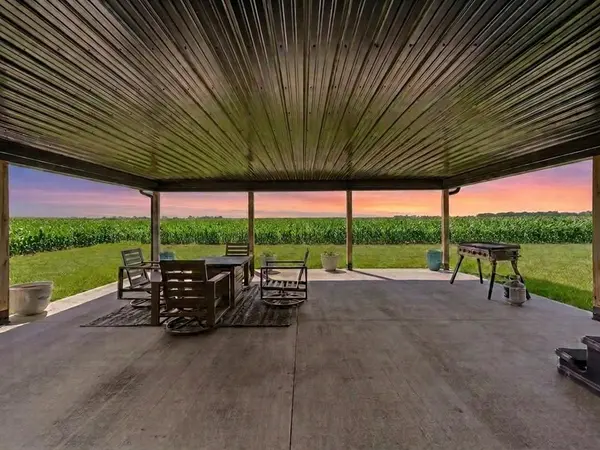 2362 SW US 169 HWY, Gower, MO 64454