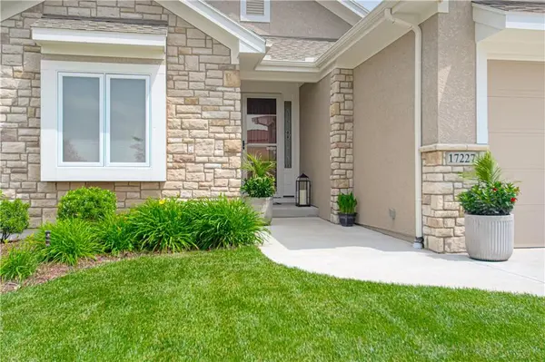 17227 S Allman RD, Olathe, KS 66062