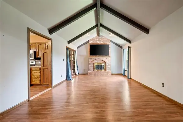 2924 SW Walnut ST, Blue Springs, MO 64015