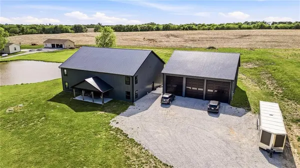 2362 SW US 169 HWY, Gower, MO 64454