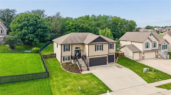 15335 NW 131st ST, Platte City, MO 64079