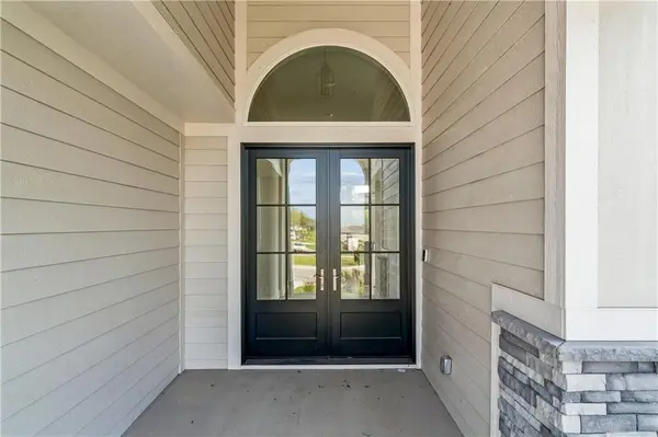 24948 W 98th PL, Lenexa, KS 66227