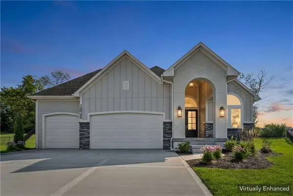 24948 W 98th PL, Lenexa, KS 66227