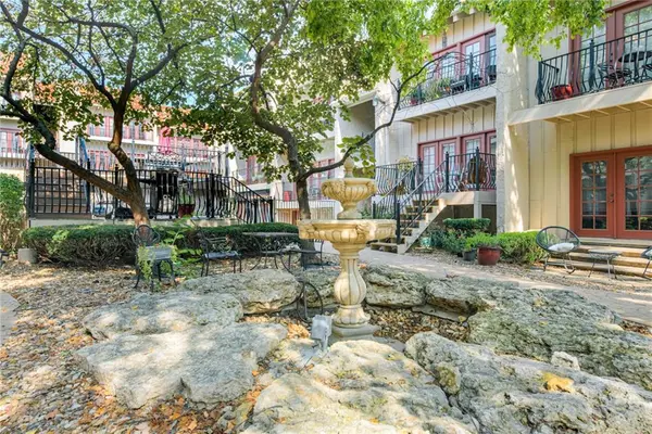 1111 W 46th ST #53, Kansas City, MO 64112