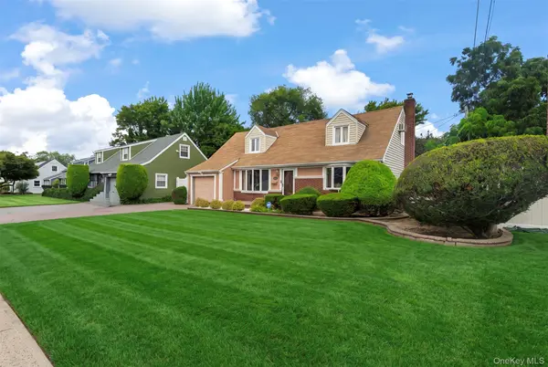 868 Spring AVE, Uniondale, NY 11553