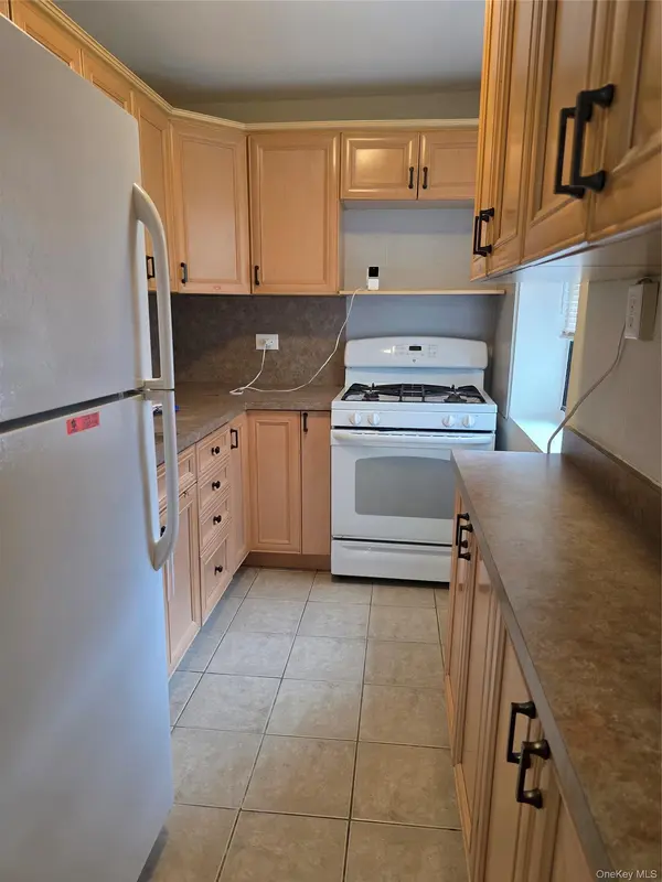 144-04 78 AVE #1, Kew Garden Hills, NY 11367