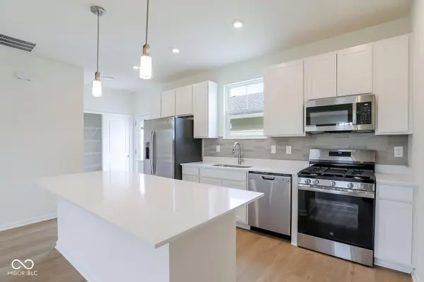 3947 Sandpiper WAY, Brownsburg, IN 46112