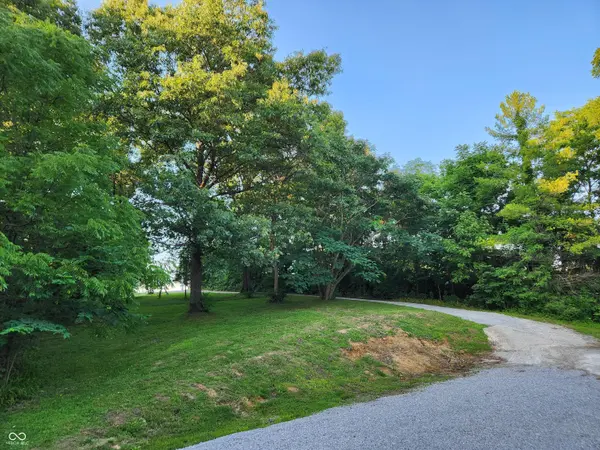 24838 Henderson RD, West Harrison, IN 47060