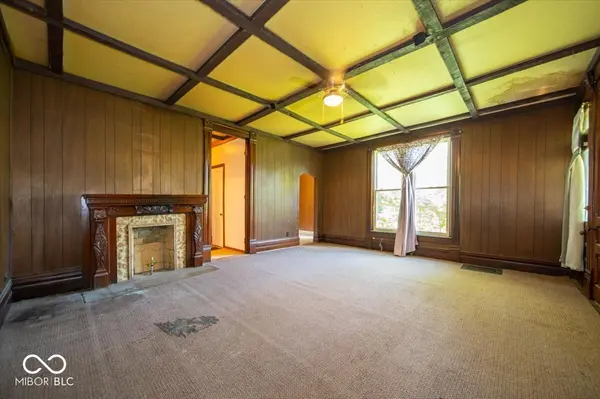 116 W Pine ST, Knightstown, IN 46148