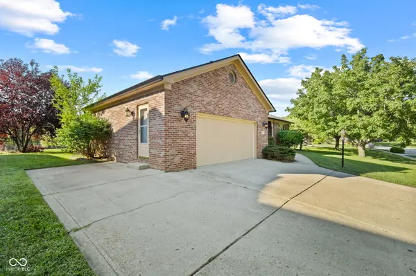 7231 Lakeside Woods DR, Indianapolis, IN 46278