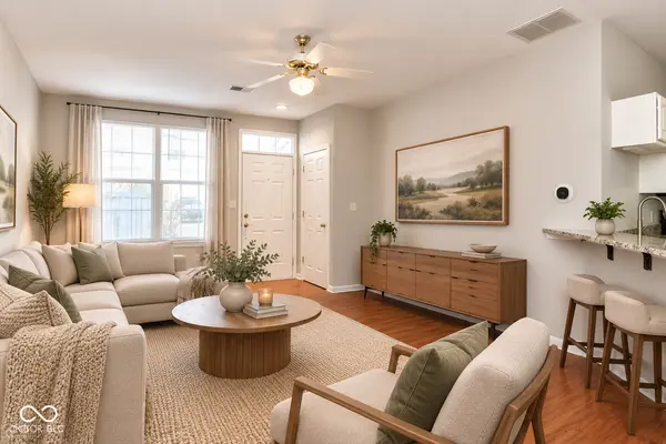 2218 Colfax LN, Indianapolis, IN 46260