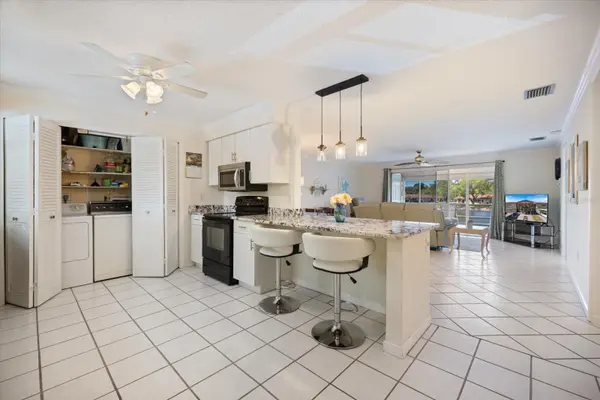 4522 NARRAGANSET TRL #84, Sarasota, FL 34233