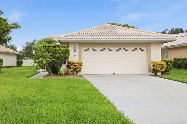 4738 DUNDEE DR, Bradenton, FL 34210