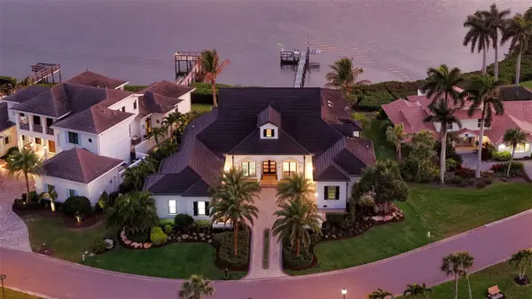 313 LOOKOUT POINT DR, Osprey, FL 34229