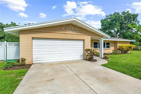 3733 MALEC CIR, Sarasota, FL 34233