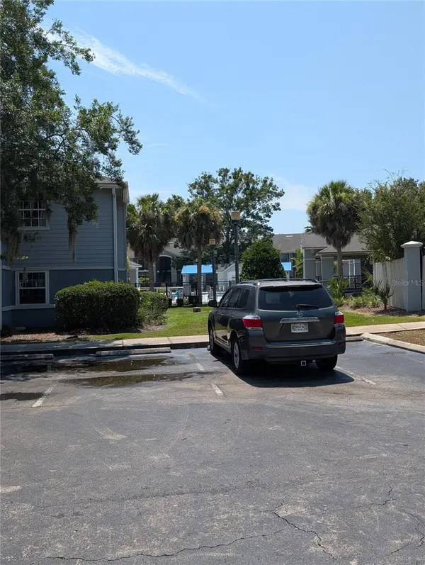 3705 SW 27TH ST #318, Gainesville, FL 32608