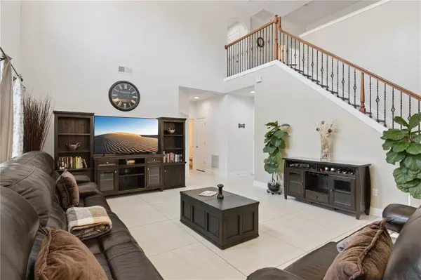 3979 SUNSET LAKE DR, Lakeland, FL 33810