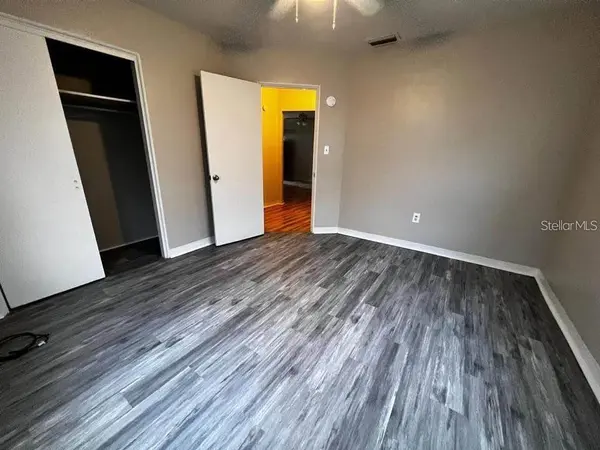 331 STEEDLY AVE, Lake Wales, FL 33853