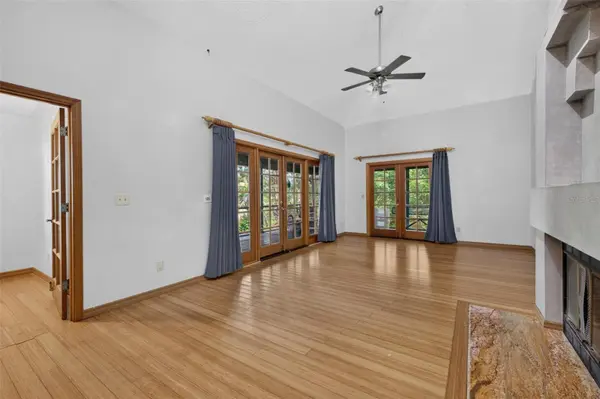 25717 TROON AVE, Sorrento, FL 32776