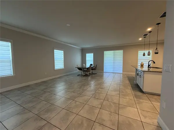 2936 SLOUGH CREEK DR, Kissimmee, FL 34744