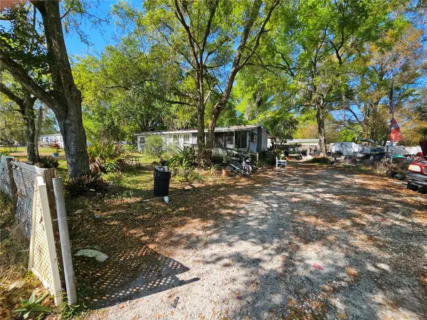 6417 SADDLETREE DR, Wesley Chapel, FL 33544