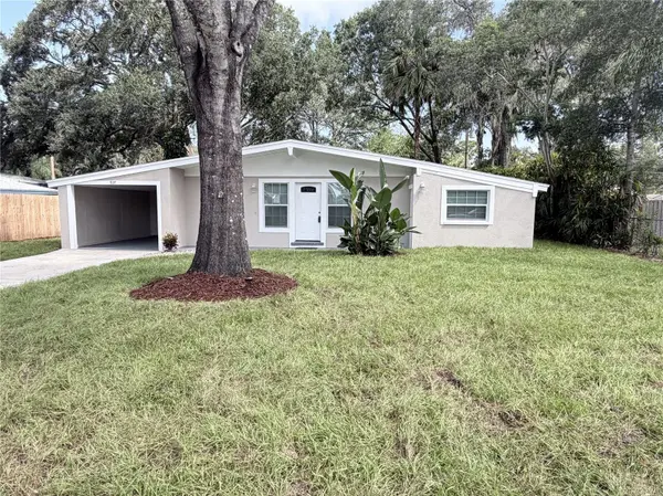 927 LAKEWOOD AVE, Tampa, FL 33613
