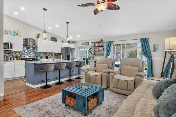 9922 87TH ST, Seminole, FL 33777