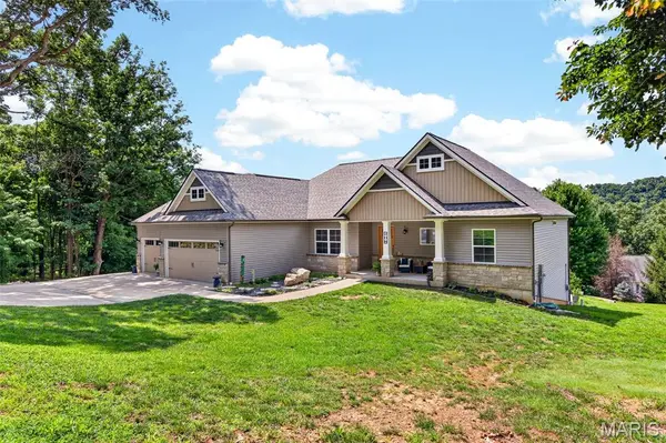 208 Berg Crossing DR, Augusta, MO 63332
