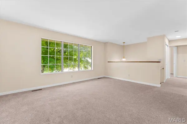 2100 E Belle AVE, Belleville, IL 62221