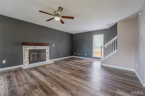 1721 Summergate CT, St Charles, MO 63303