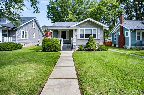 217 McKinley AVE, Edwardsville, IL 62025