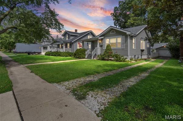 217 McKinley AVE, Edwardsville, IL 62025