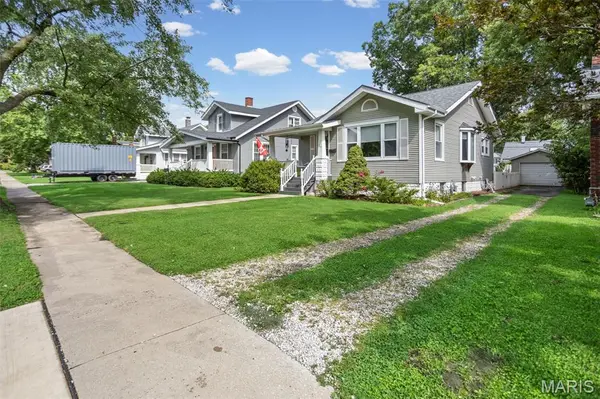 217 McKinley AVE, Edwardsville, IL 62025