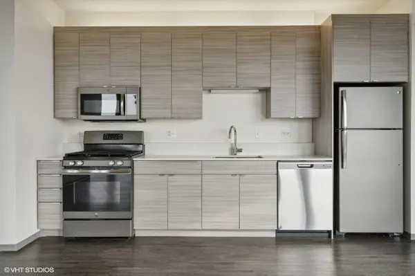 1920 N Milwaukee AVE #306, Chicago, IL 60647