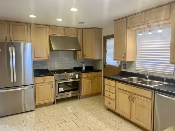 15635 Minerva AVE, Dolton, IL 60419