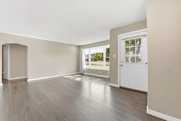 10934 S Pulaski RD, Oak Lawn, IL 60453